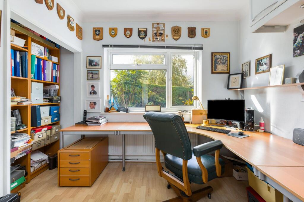 Additional image 7 of Poynings Close, Harpenden, Hertfordshire