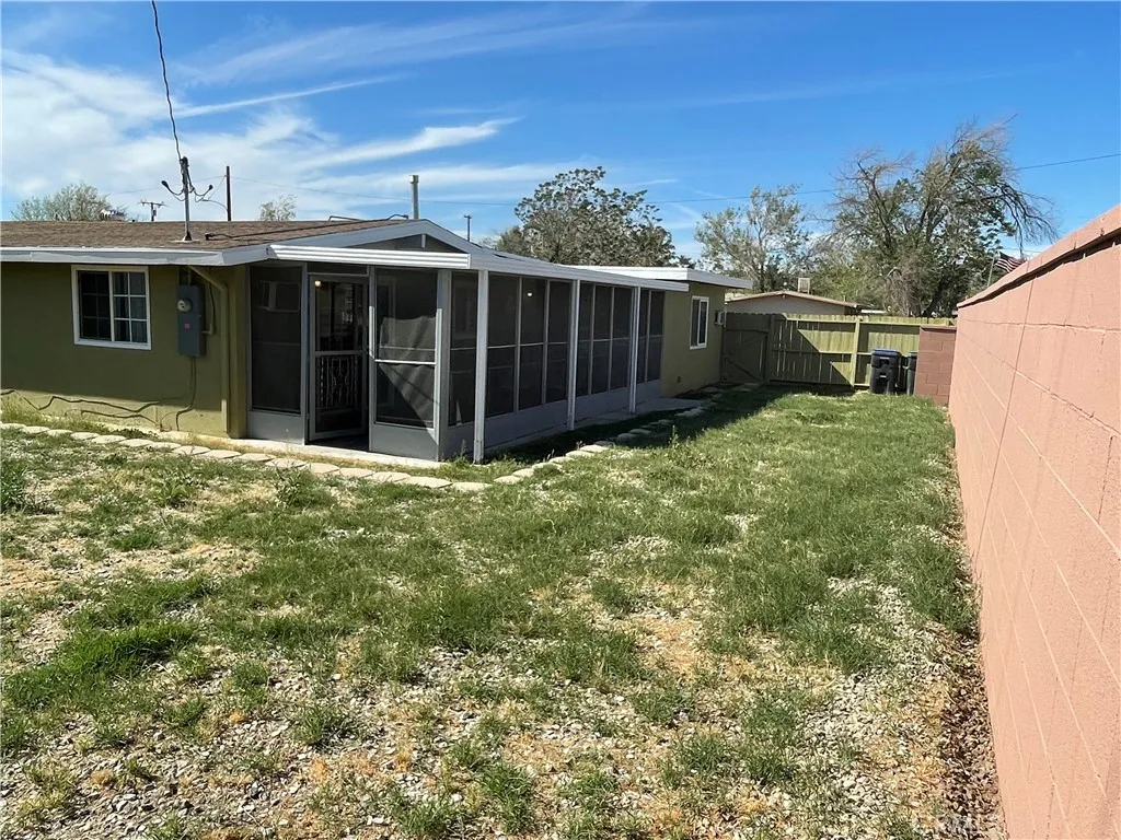 Additional image 10 of 2010 W Lumber St, Lancaster, CA 93536