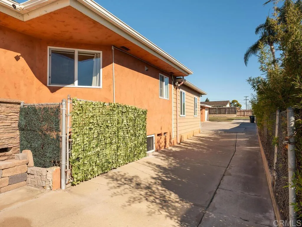 Additional image 103 of 511 Hilltop Dr, Chula Vista, CA 91910