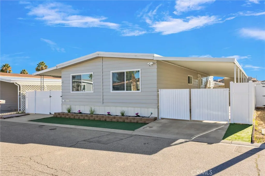 Additional image 3 of 15252 Seneca Road Unit 221, Victorville, CA 92392