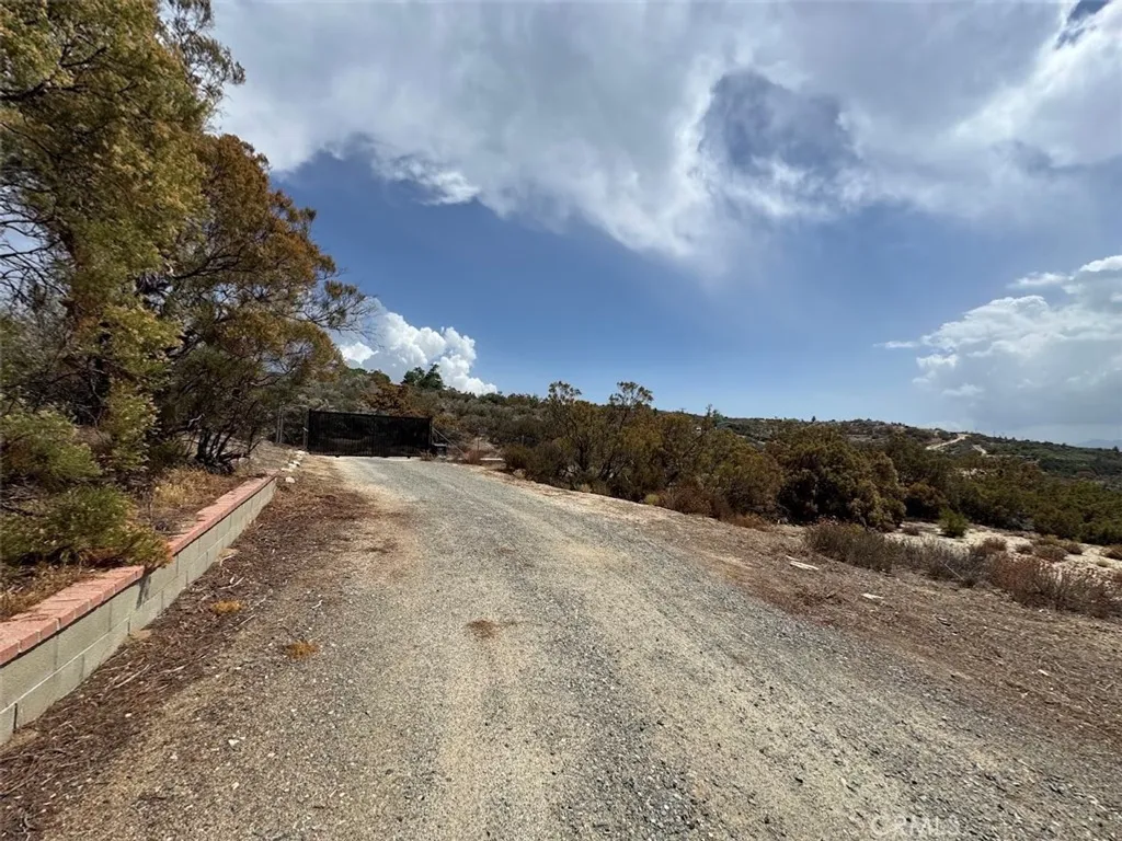 39575 Anzanita Ln, Anza, CA 92539