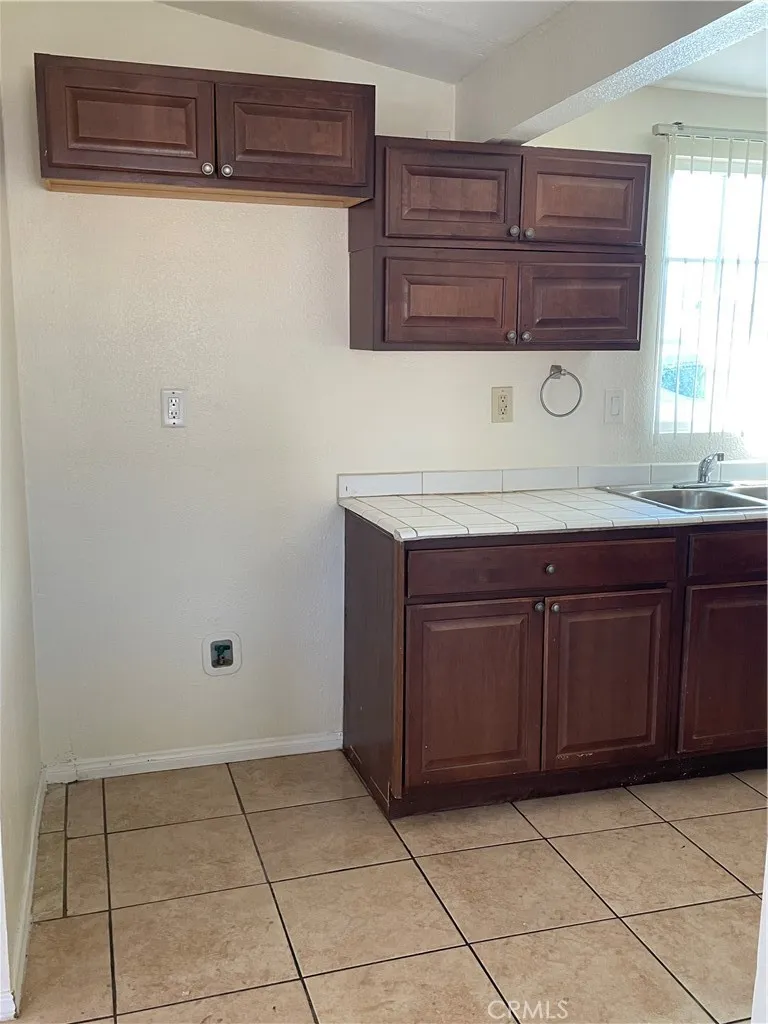 Additional image 110 of 2010 W Lumber St, Lancaster, CA 93536