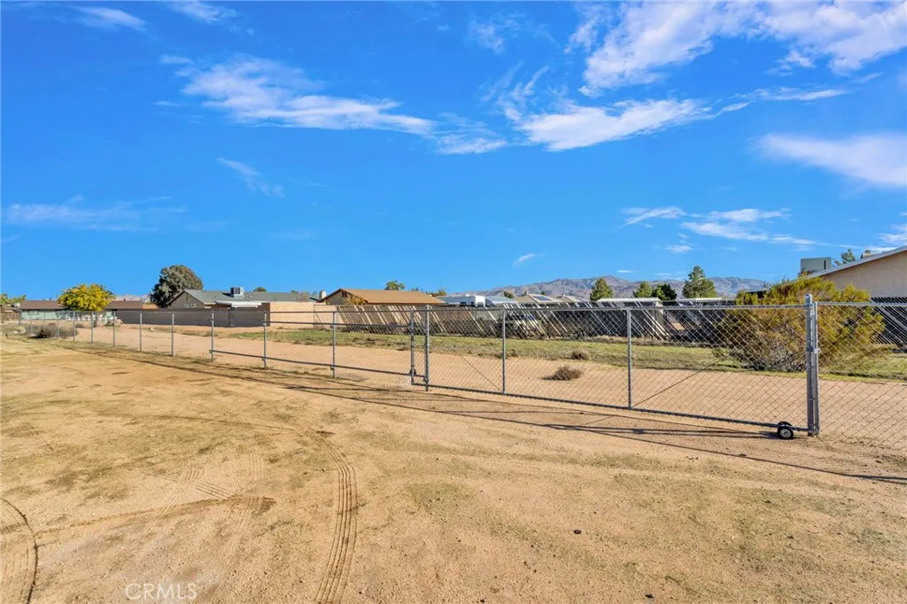 Additional image 72 of 22186 Pahute Rd, Apple Valley, CA 92308