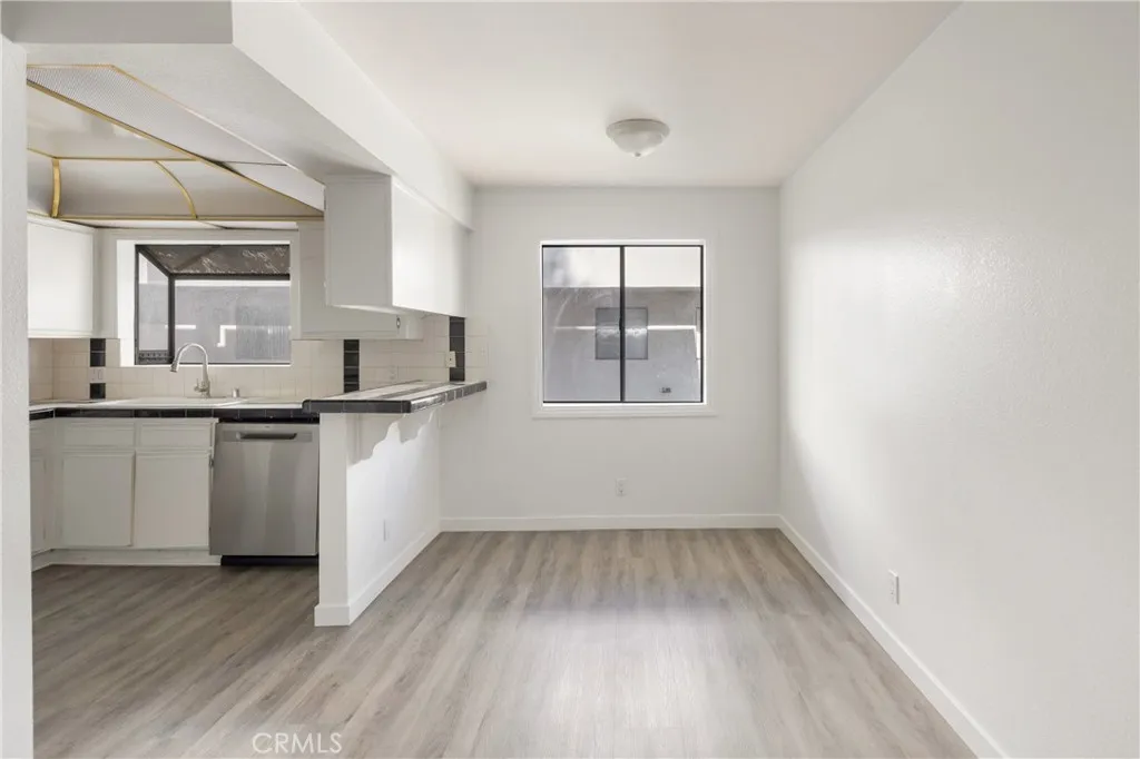 Additional image 10 of 9144 Burnet Unit 31, North Hills, CA 91343