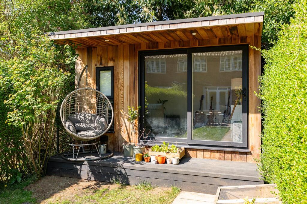 Additional image 18 of Handside Lane, Welwyn Garden City