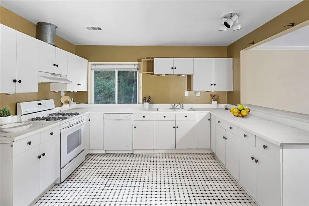 Additional image 32 of 21431 Stans Lane, Laguna Beach, CA 92651