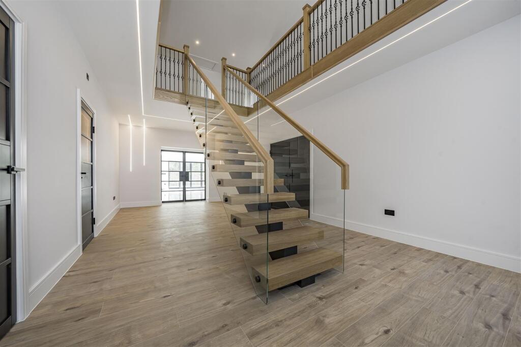 Additional image 4 of Mount Pleasant Lane, Bricket Wood