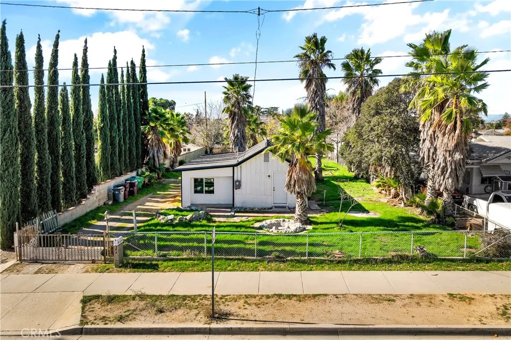 Additional image 2 of 1049 Beaumont Ave, Beaumont, CA 92223