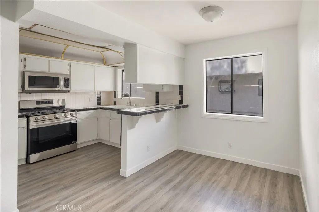 Additional image 11 of 9144 Burnet Unit 31, North Hills, CA 91343