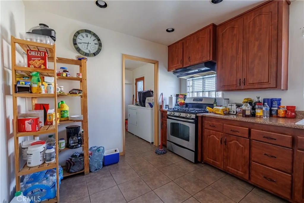 Additional image 12 of 3301 W 116th St, Inglewood, CA 90303