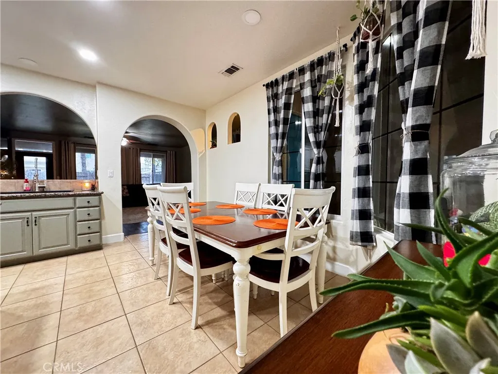 Additional image 93 of 2945 W Vine Ave, Visalia, CA 93291