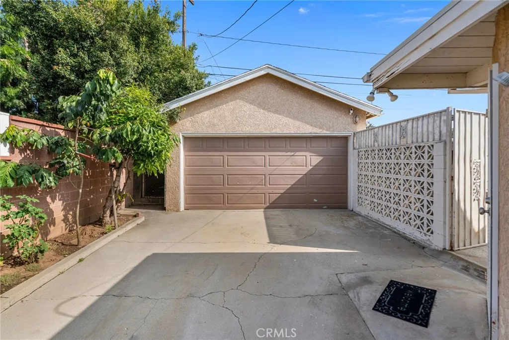 Additional image 97 of 10624 S 6th Ave, Inglewood, CA 90303