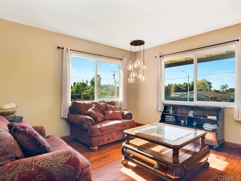 Additional image 9 of 511 Hilltop Dr, Chula Vista, CA 91910