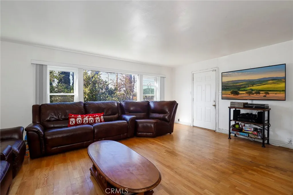 Additional image 10 of 10358 Las Lunitas Avenue, Tujunga, CA 91042