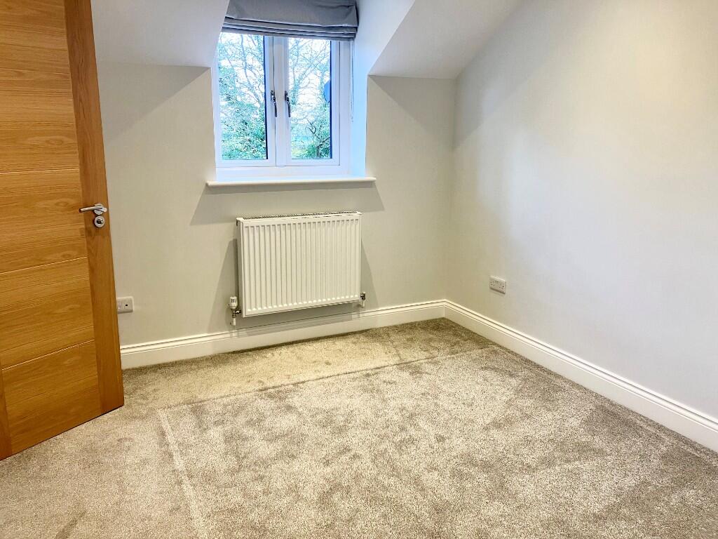 Additional image 10 of Oaklands Lane, St. Albans, Hertfordshire, AL4 0HS