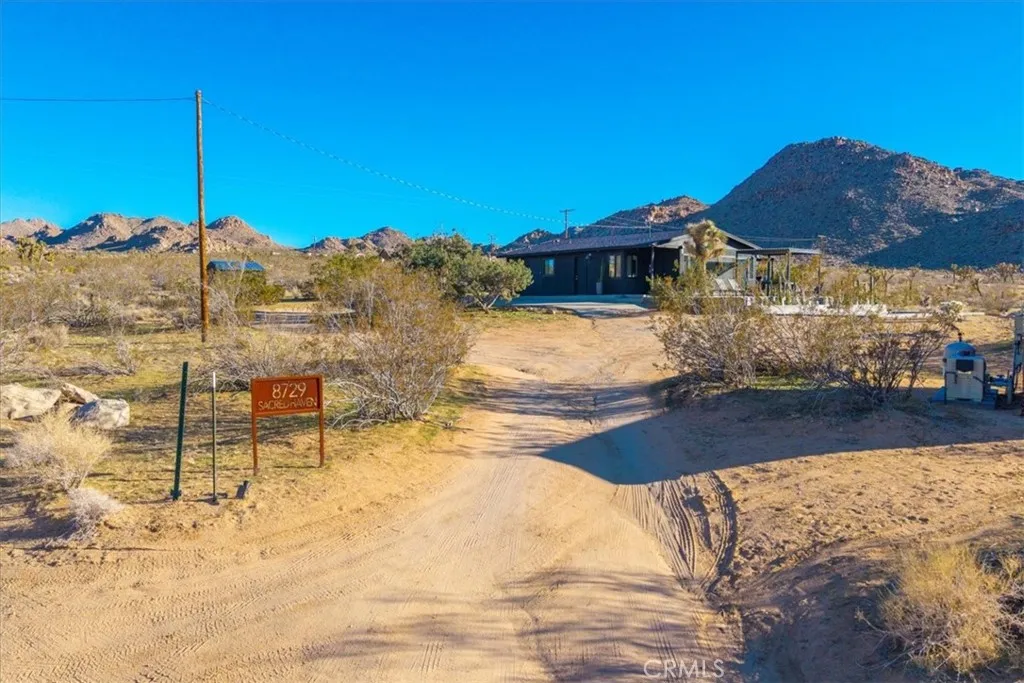 Additional image 3 of 8729 Rock Haven Road, Joshua Tree, CA 92252