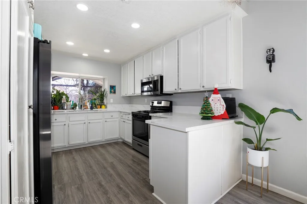 Additional image 50 of 42302 58th St W, Lancaster, CA 93536