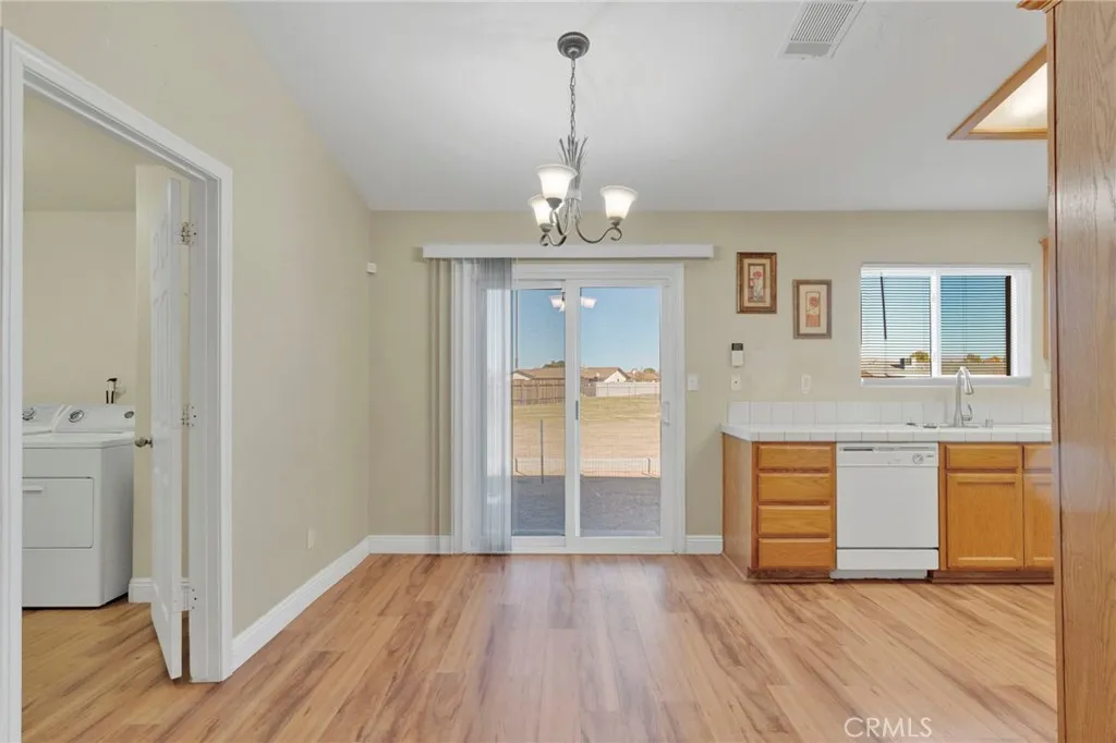 Additional image 11 of 22186 Pahute Rd, Apple Valley, CA 92308