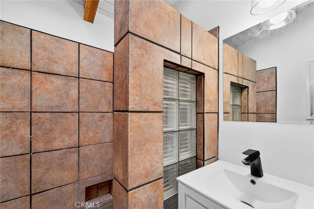 Additional image 75 of 6324 Grape, Los Angeles, CA 90068