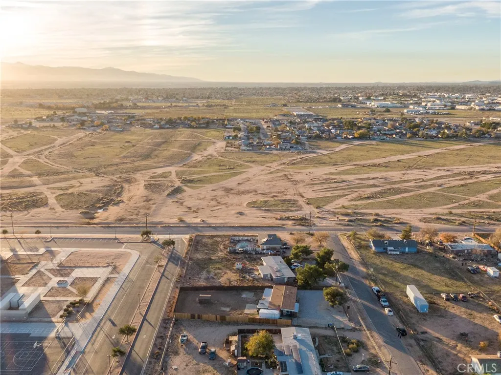 Additional image 80 of 22947 Lucilla Road, Apple Valley, CA 92308