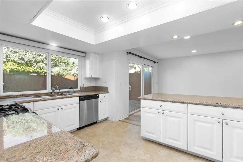 Additional image 37 of 7 Chattanooga, Irvine, CA 92620