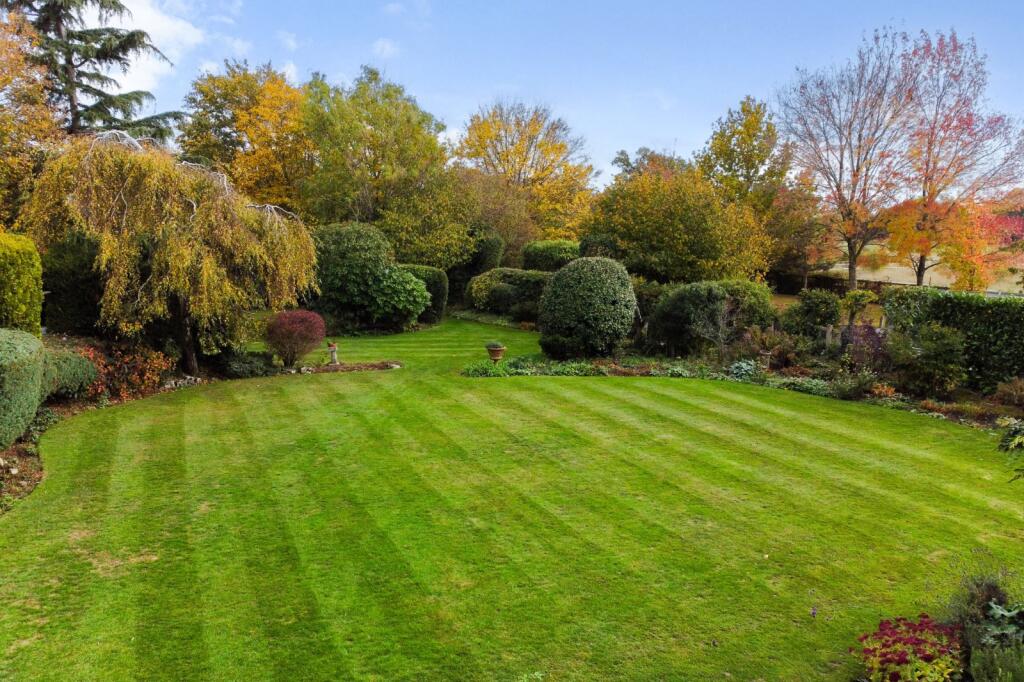 Additional image 9 of Poynings Close, Harpenden, Hertfordshire