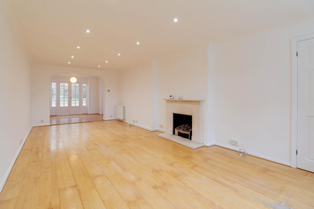 Additional image 2 of Tippendell Lane, Chiswell Green, St Albans, AL2