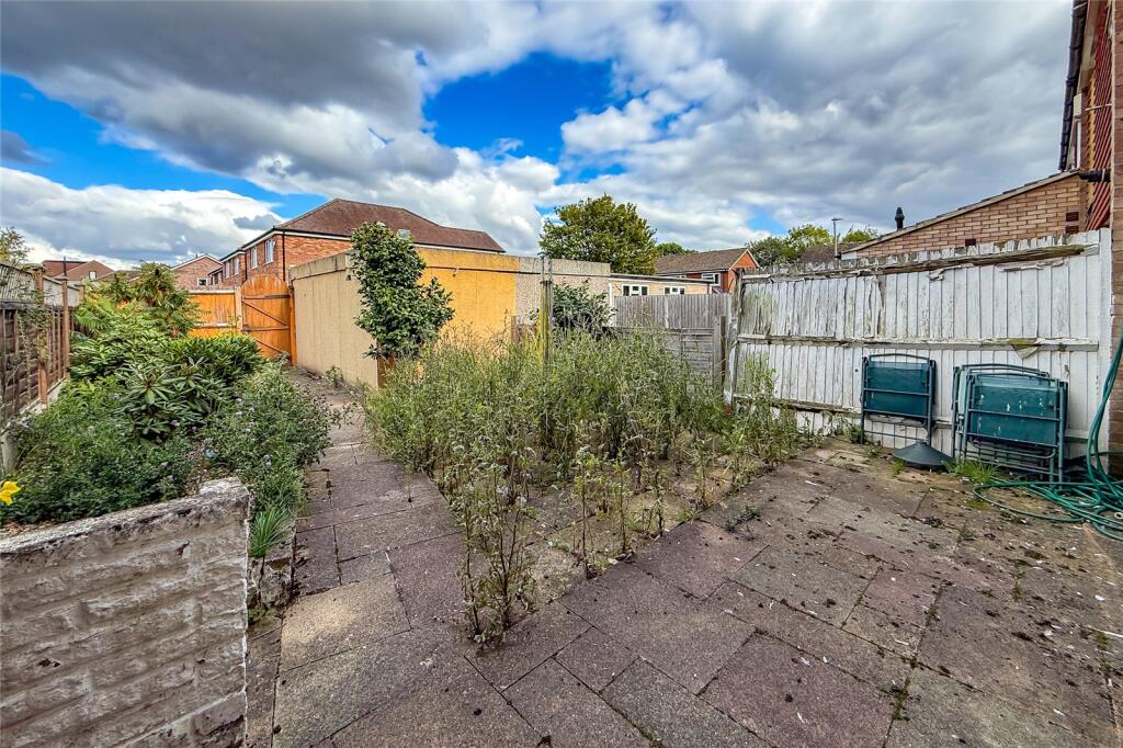 Additional image 10 of Maplefield, Park Street, St. Albans, Hertfordshire, AL2