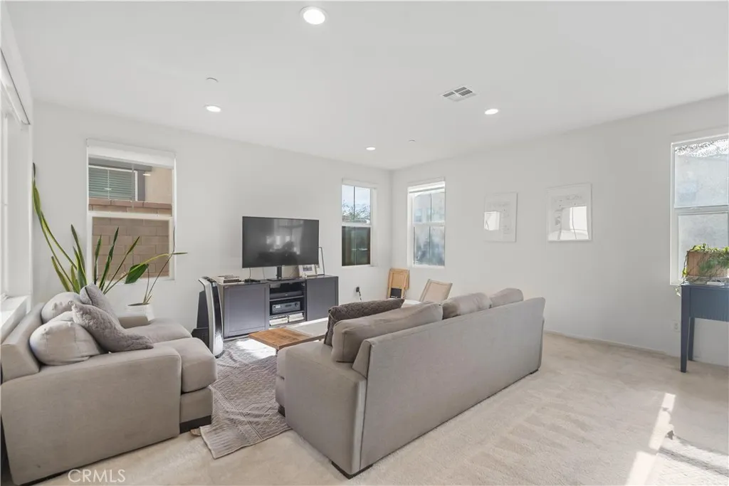 Additional image 44 of 2811 E Kendall Ln, Ontario, CA 91761