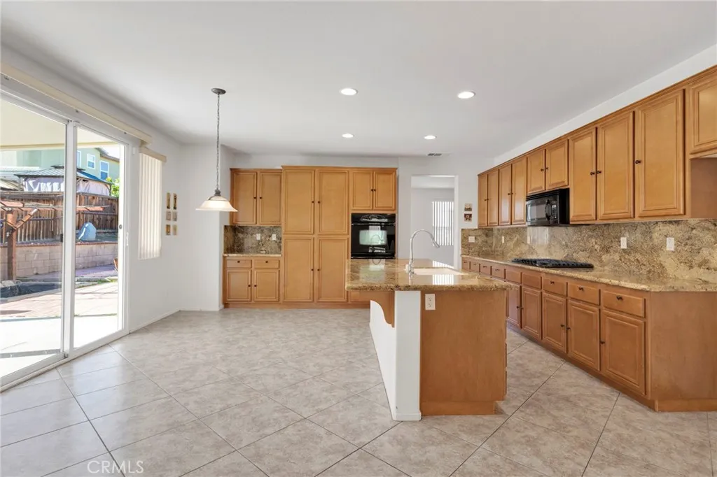 Additional image 14 of 12359 Oahu Street, Victorville, CA 92392