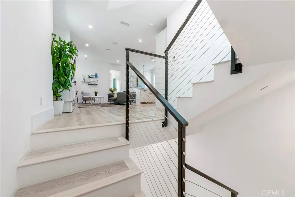 Additional image 105 of 417 E Bay Ave, Newport Beach, CA 92661