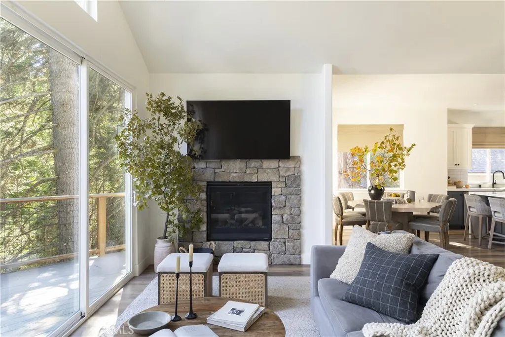 Additional image 11 of 388 Primrose Circle, Lake Arrowhead, CA 92352