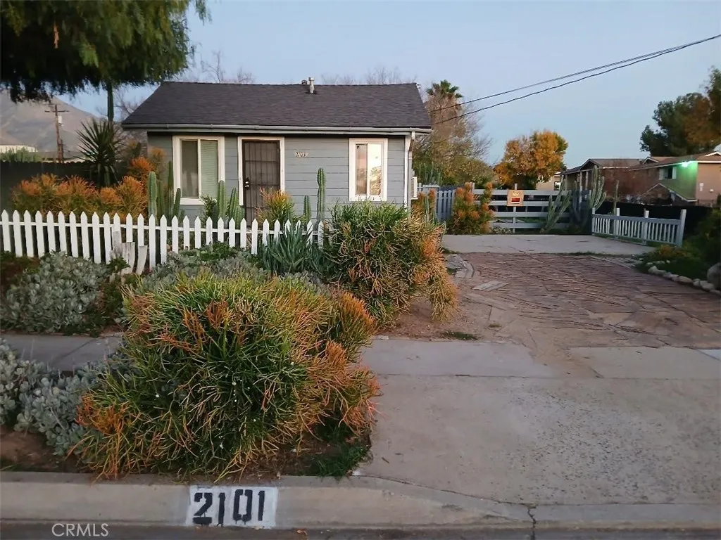 Additional image 5 of 2111 Orange Street, Highland, CA 92346