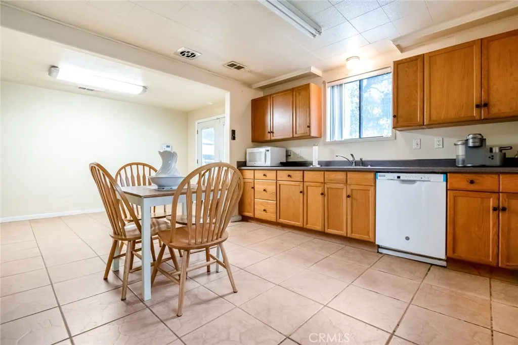 Additional image 73 of 18701 Lort Drive, Visalia, CA 93292