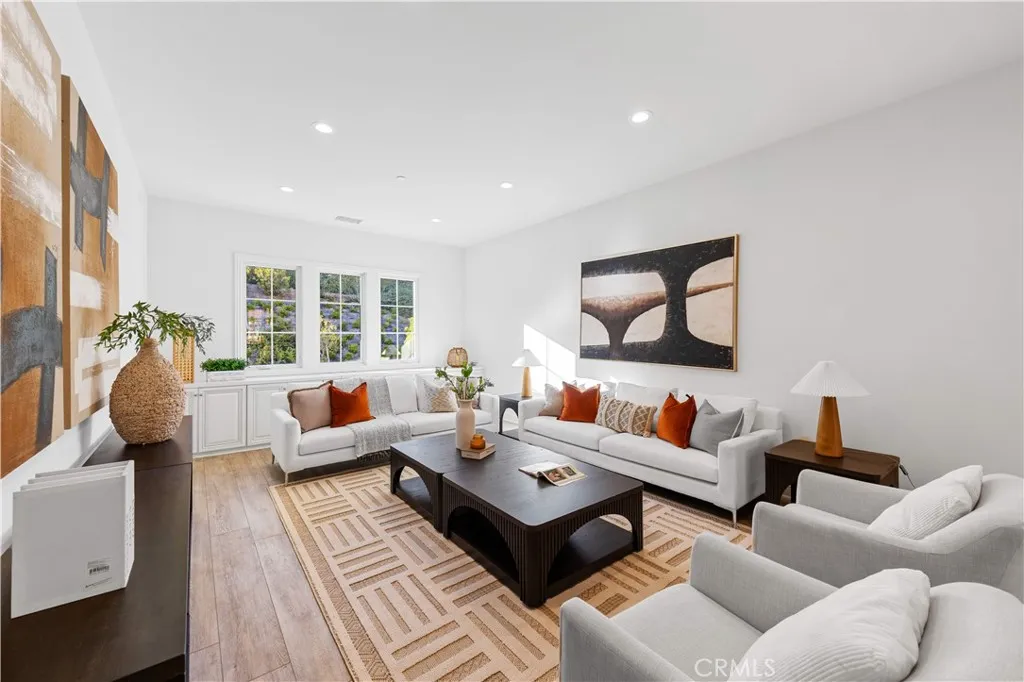Additional image 46 of 111 great oak, Irvine, CA 92602