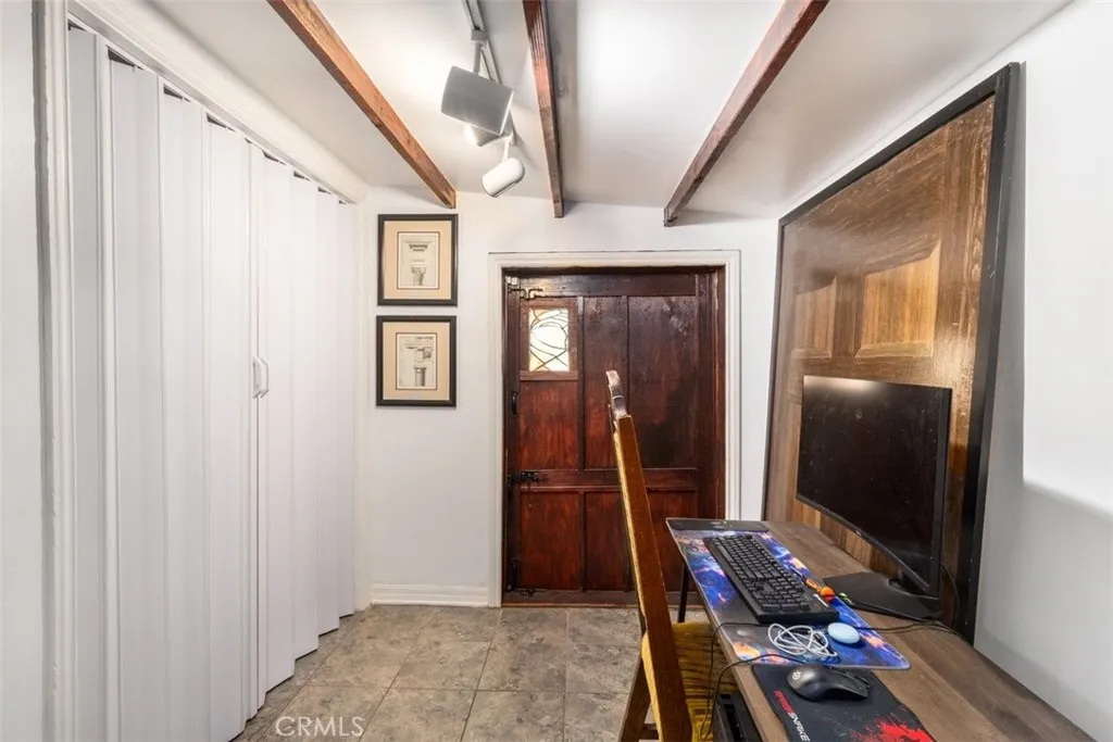 Additional image 64 of 657 W 66th St, Los Angeles, CA 90044