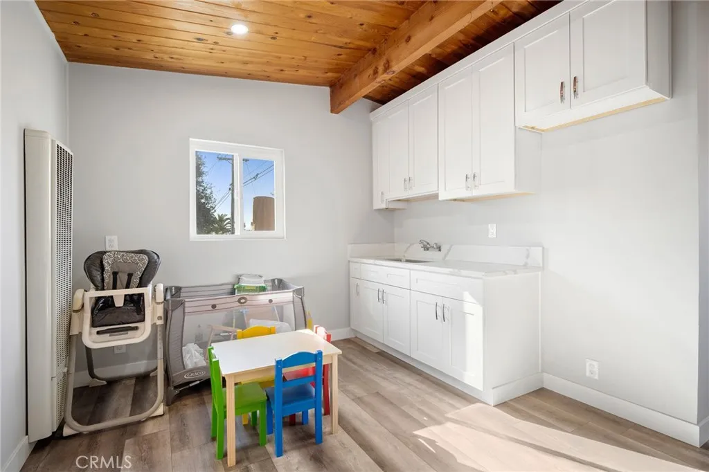 Additional image 80 of 505 Cambridge Drive, Burbank, CA 91504