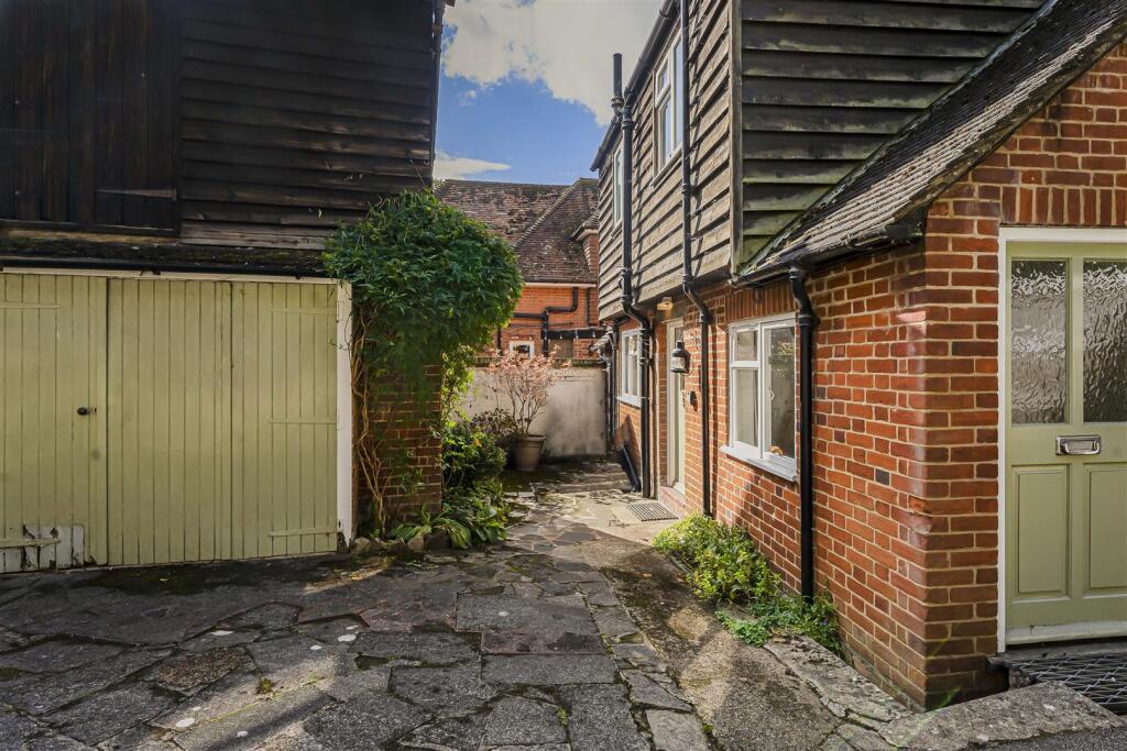 Additional image 19 of Church Street, Welwyn