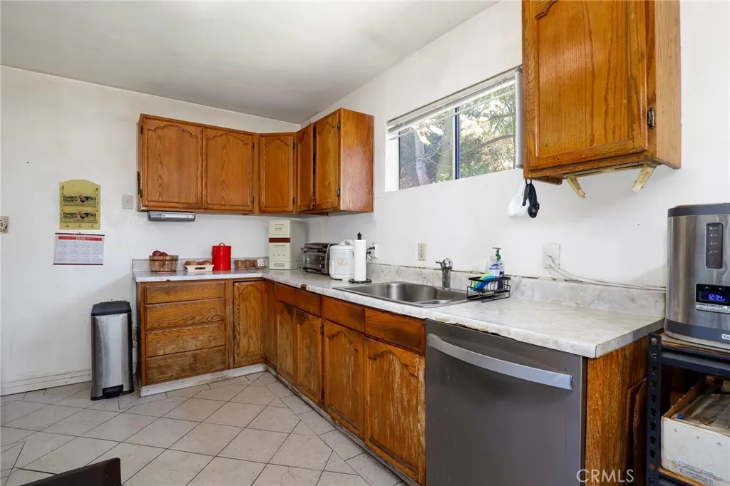 Additional image 15 of 10358 Las Lunitas Avenue, Tujunga, CA 91042