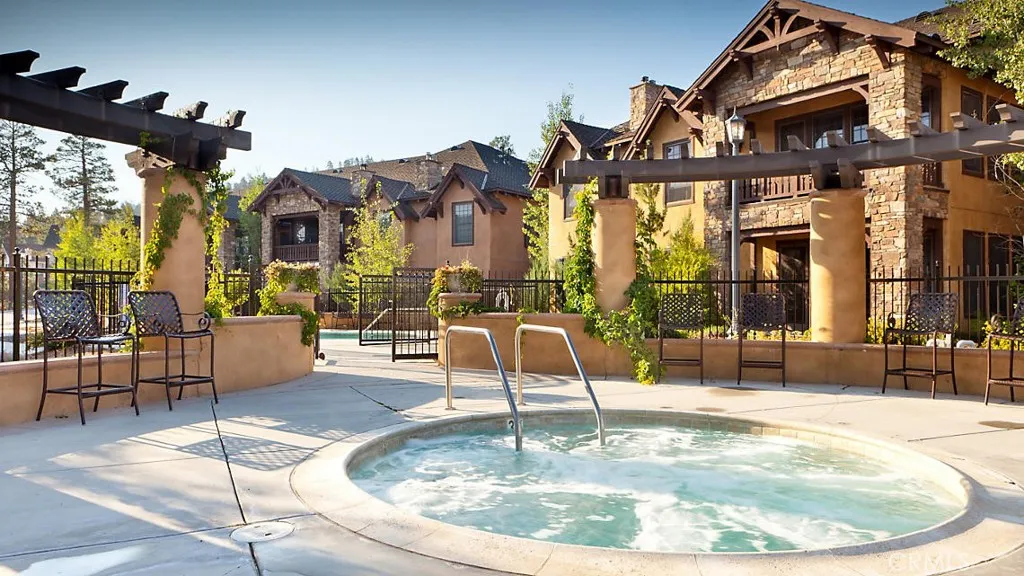 Additional image 24 of 40671 Village Drive Unit 15B, Big Bear Lake, CA 92315