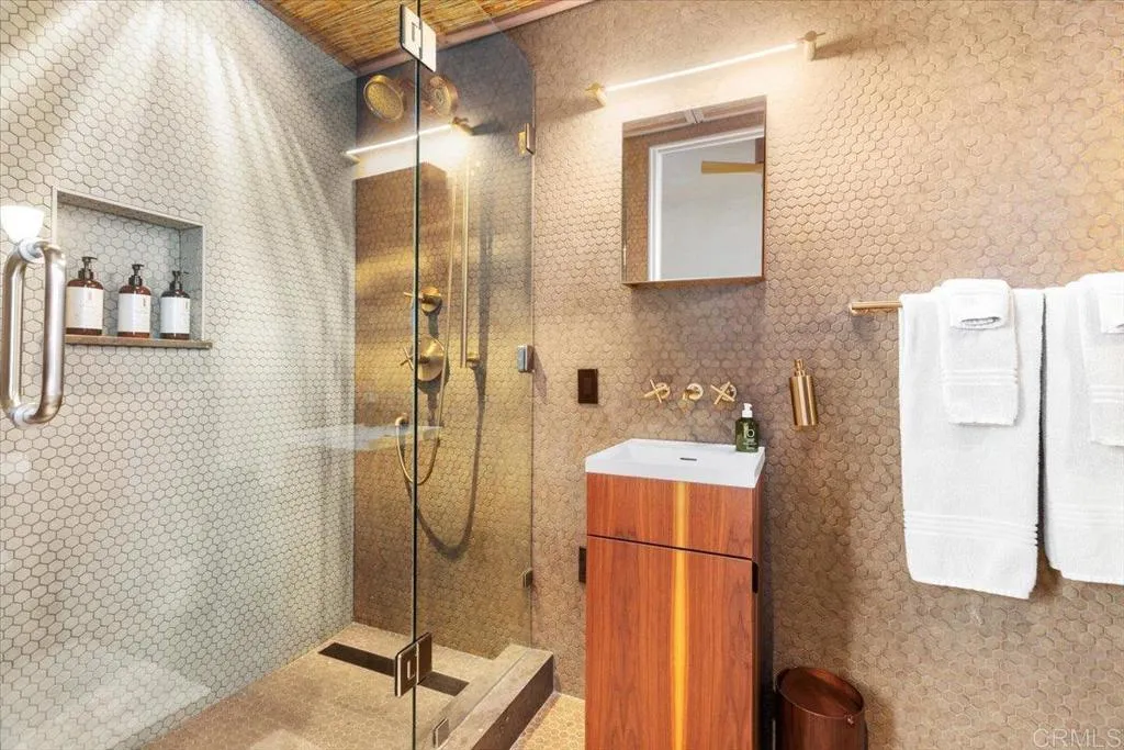 Additional image 92 of 3709 Ocean Front Walk, San Diego, CA 92109