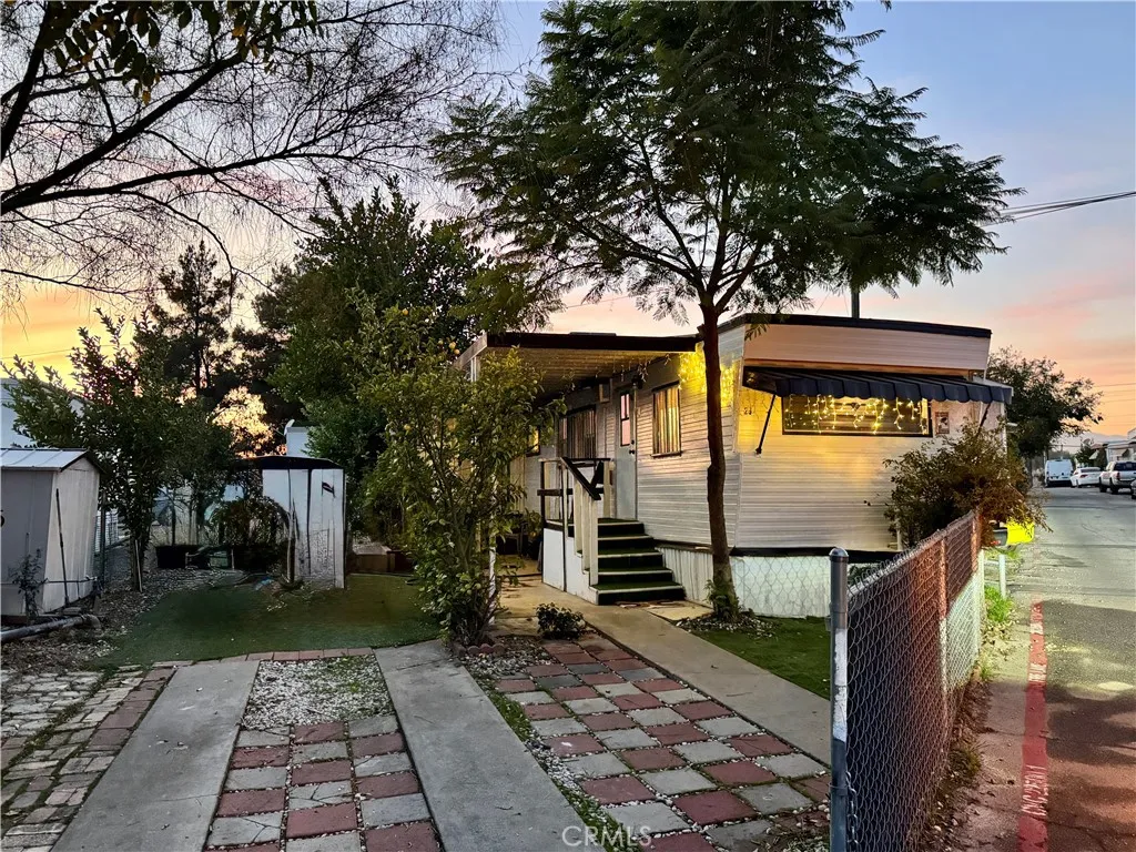 Additional image 2 of 955 Inland Center Dr Unit 29, San Bernardino, CA 92408