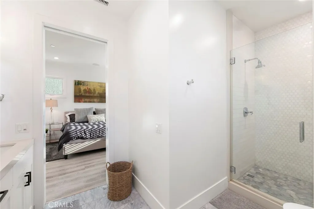 Additional image 94 of 417 E Bay Ave, Newport Beach, CA 92661