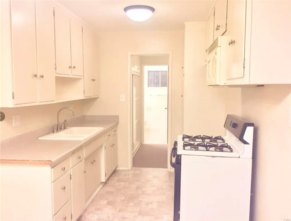 Additional image 11 of 734 Linden Ave Unit 3, Long Beach, CA 90813