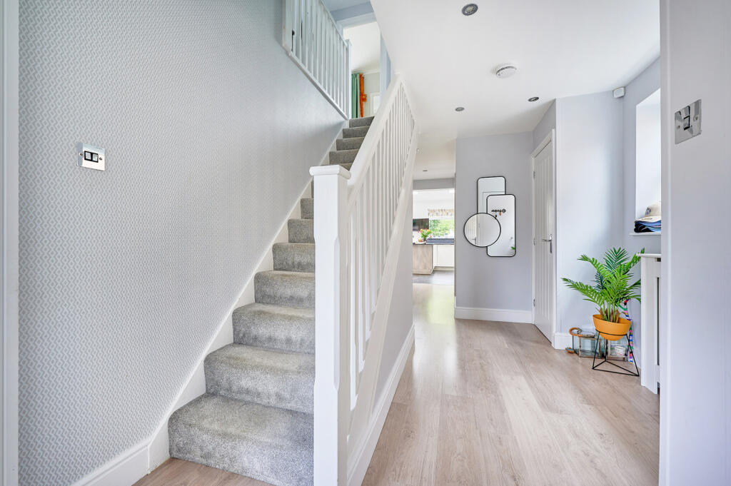 Additional image 18 of Claremont, Bricket Wood, St. Albans, Hertfordshire, AL2