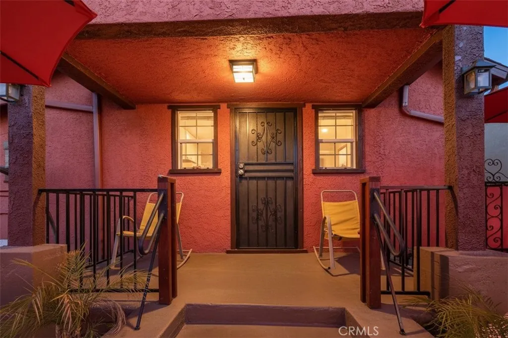 Additional image 57 of 657 W 66th St, Los Angeles, CA 90044