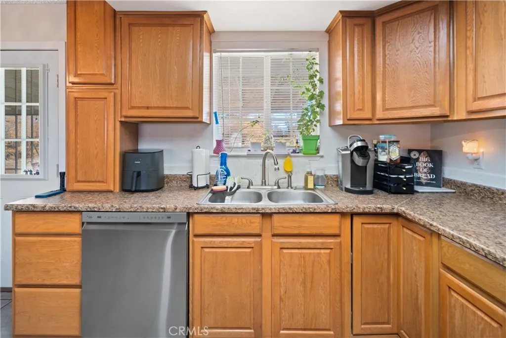 Additional image 15 of 17360 Valeport Ave, Lancaster, CA 93535