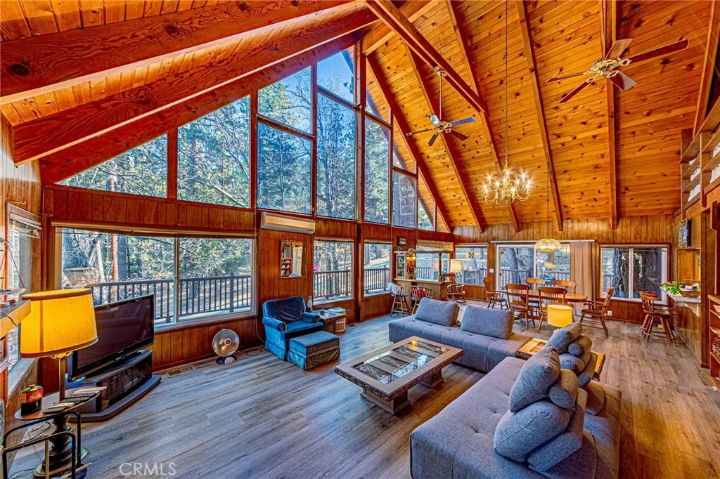 Additional image 4 of 5522 Acorn Dr, Wrightwood, CA 92397