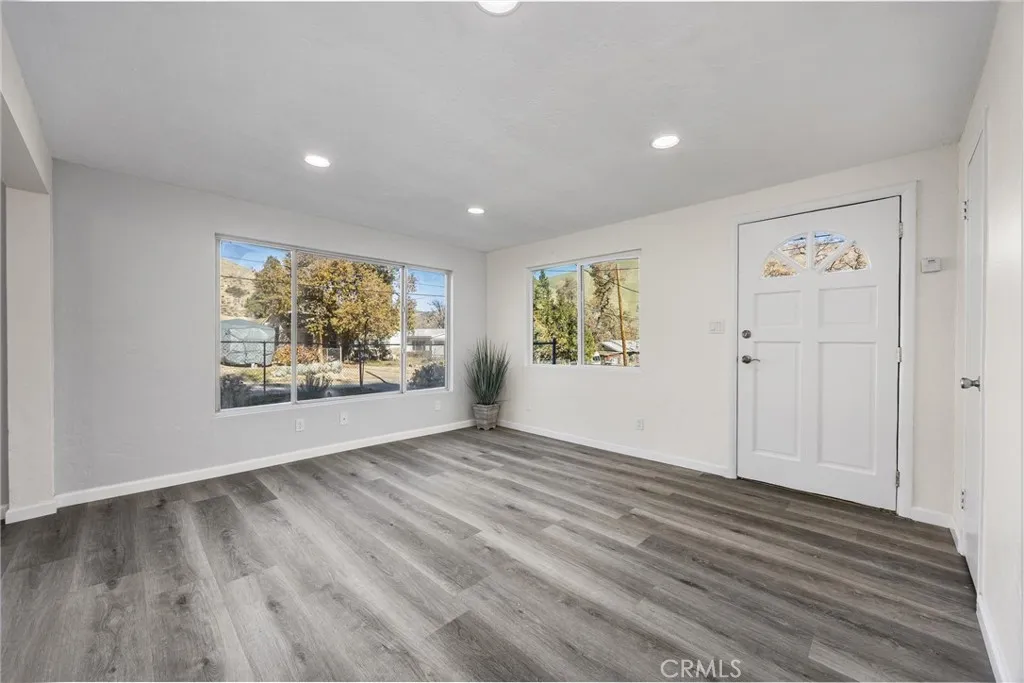 Additional image 5 of 508 South Drive, Lebec, CA 93243