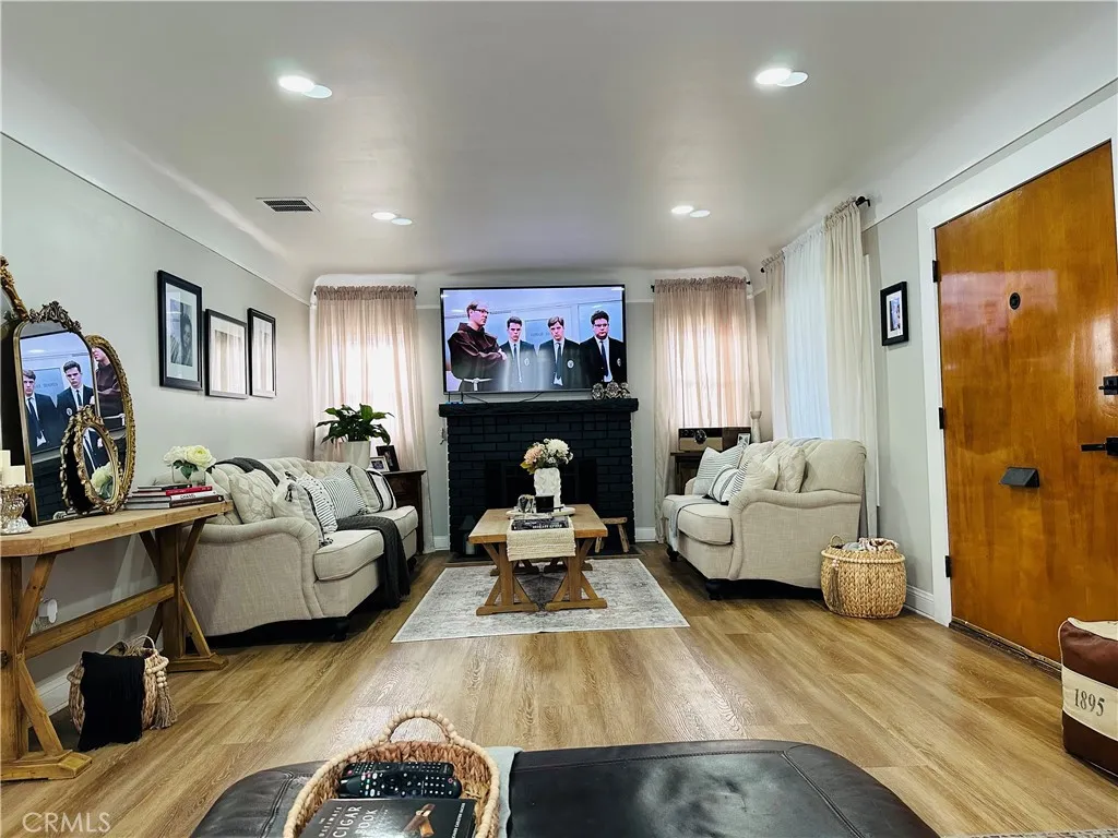 Additional image 2 of 236 W 127th St, Los Angeles, CA 90061